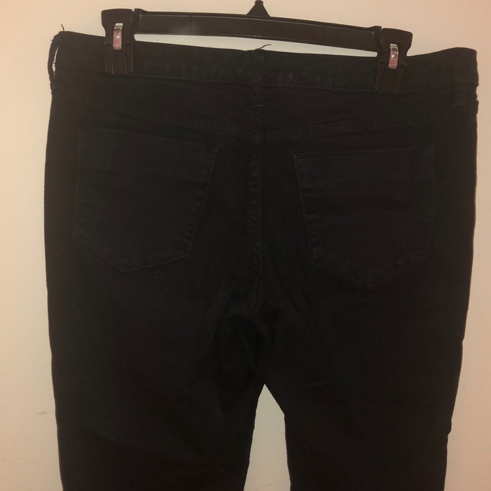 Black Jeans - Picture 2 of 3